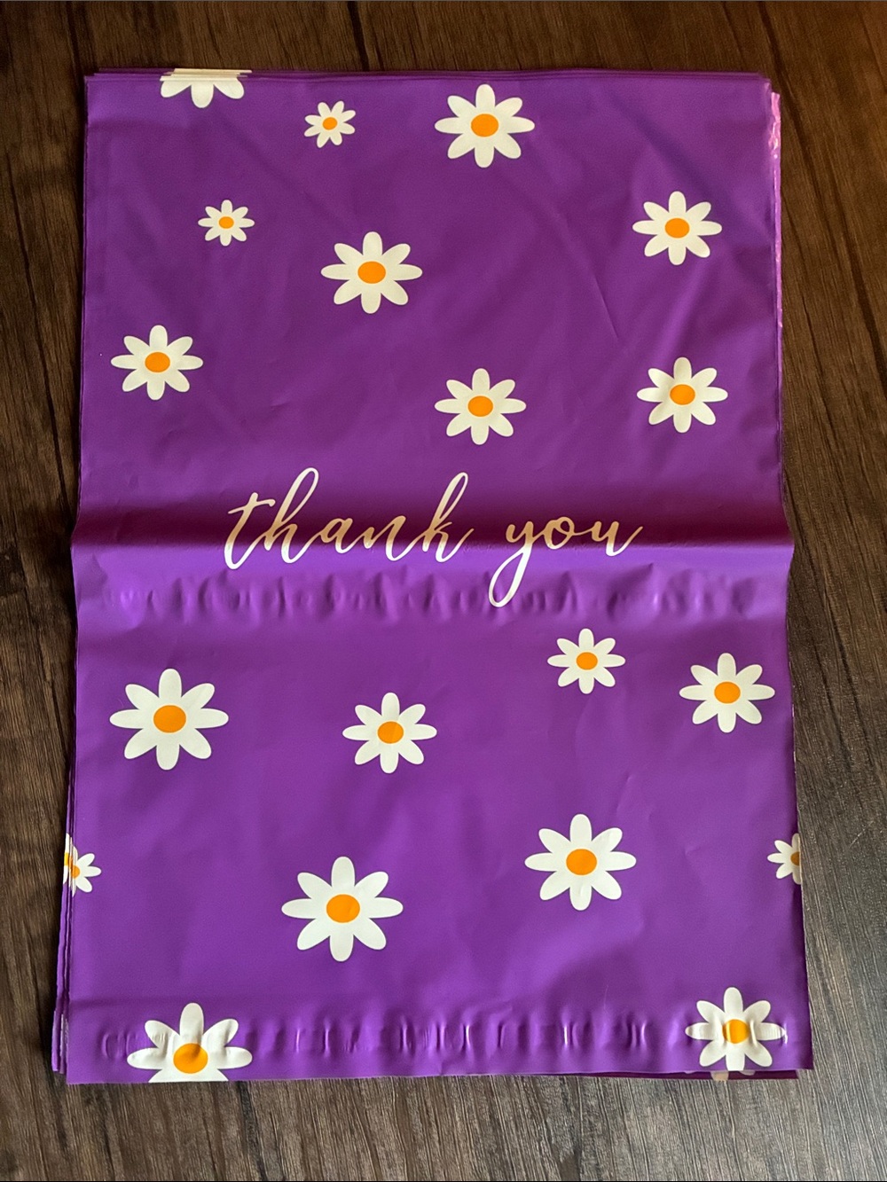 10 Count Purple and Daisy Pattern Polymailers